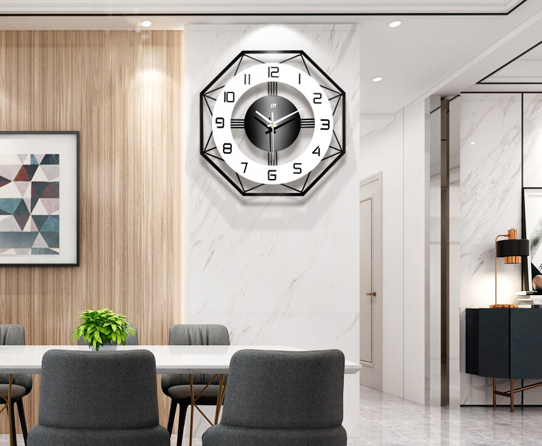 Đồng hồ treo tường kim trôi màu đen trắng