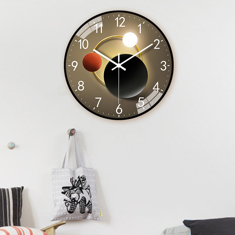 Đồng hồ hình mặt trời