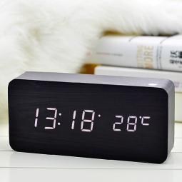 (TẶNG BỘ CÁP SẠC) Đồng hồ để bàn gỗ đen (4 màu led)