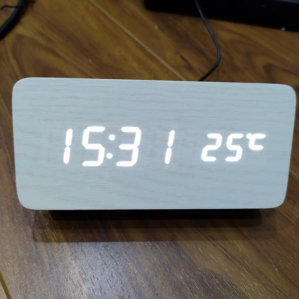 Đồng hồ để bàn gỗ đèn led màu gỗ Trắng